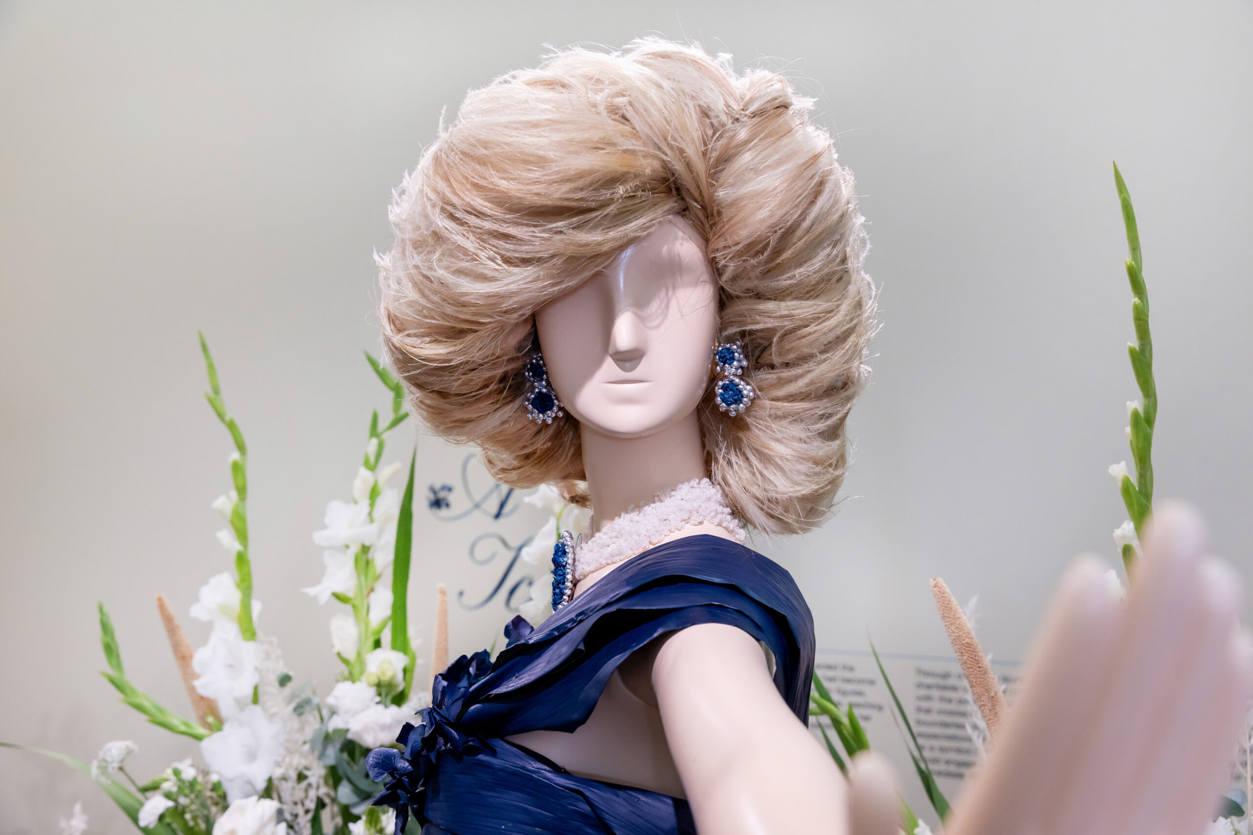 Captivating the World floral mannequin by Cloud Hill Flowers at Fleurs de Villes DIANA