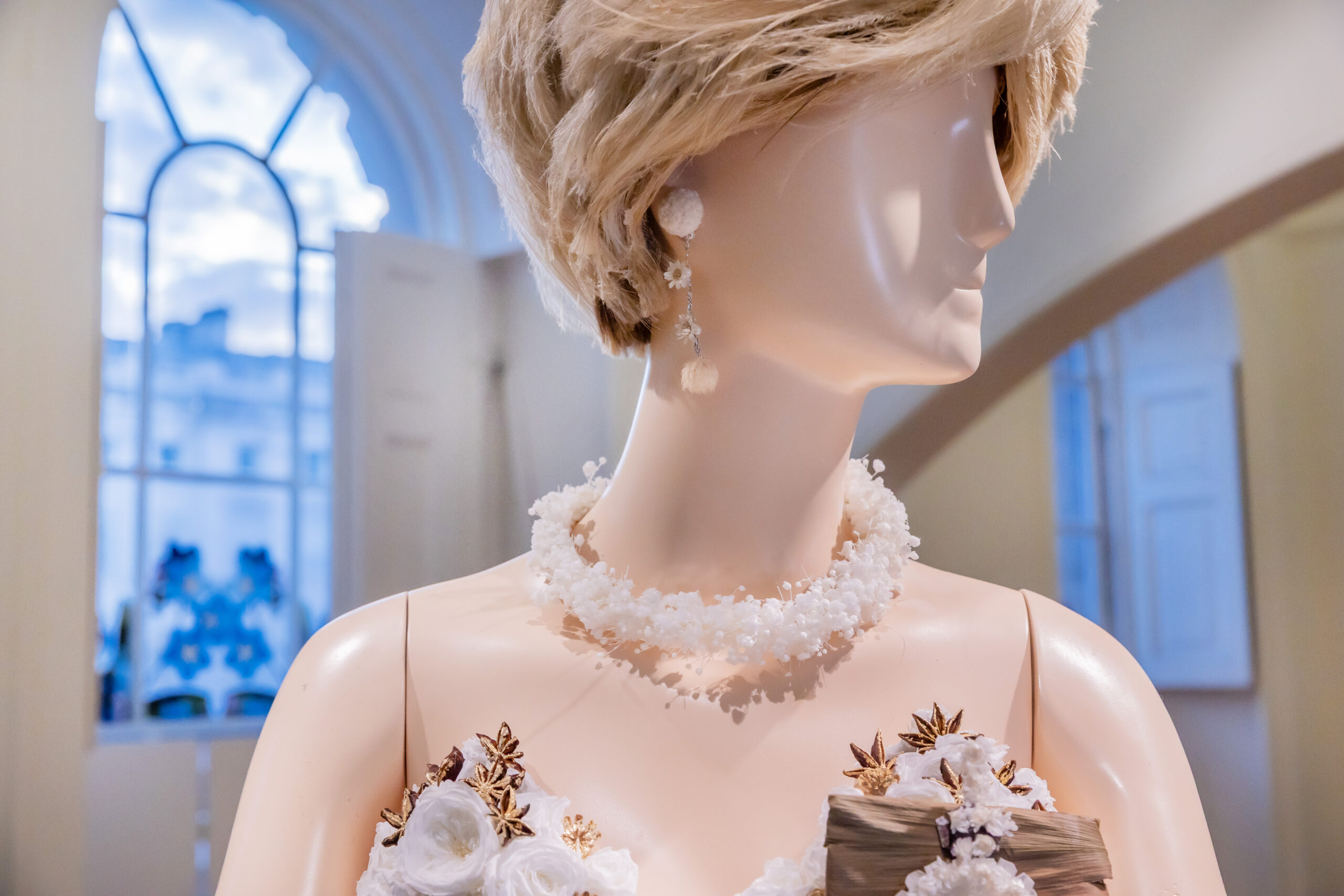 Fashion for a Cause floral mannequin by the BFA team at Fleurs de Villes DIANA