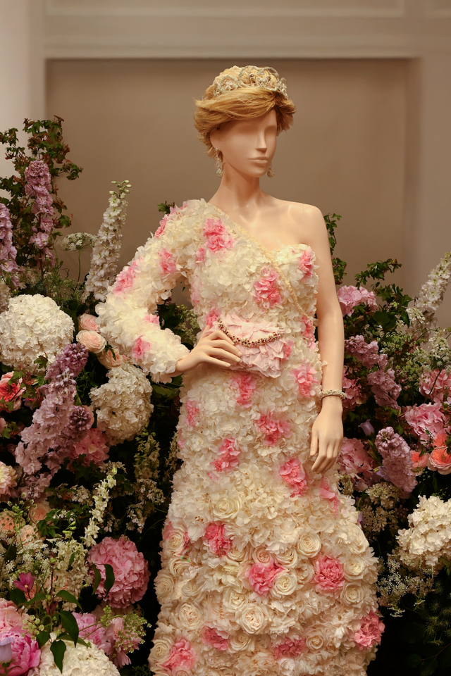 Fleurs de Villes floral installation